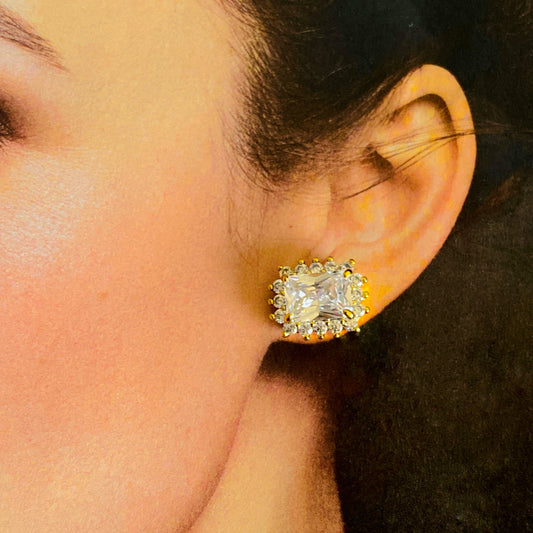 Aysu Stud Earrings
